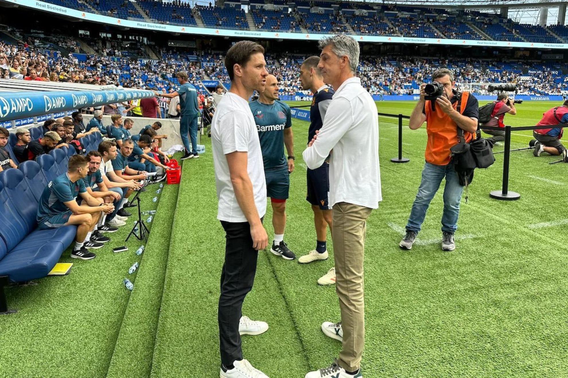 马卡：此前因阿尔瓜西尔带队成绩出色，阿隆索未获得执教皇社机会