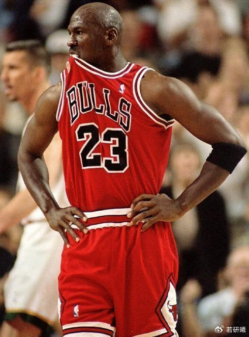 彩票开奖查询-乔丹：我连续11场30+，科比：我连续16场30+，他：麻烦让一让|科比·布莱恩特|凯文·杜兰特|俄克拉荷马雷霆队|奥兰多魔术队|迈克尔·乔丹_新浪体育_新浪新闻